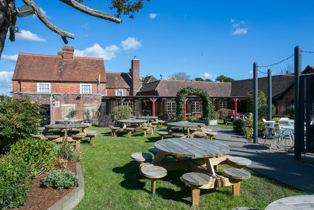 The Huntsman Of Brockenhurst Eksteriør bilde